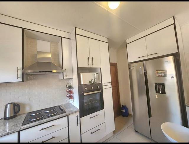 3 BEDROOM HOUSE FOR SALE IN SALFIN